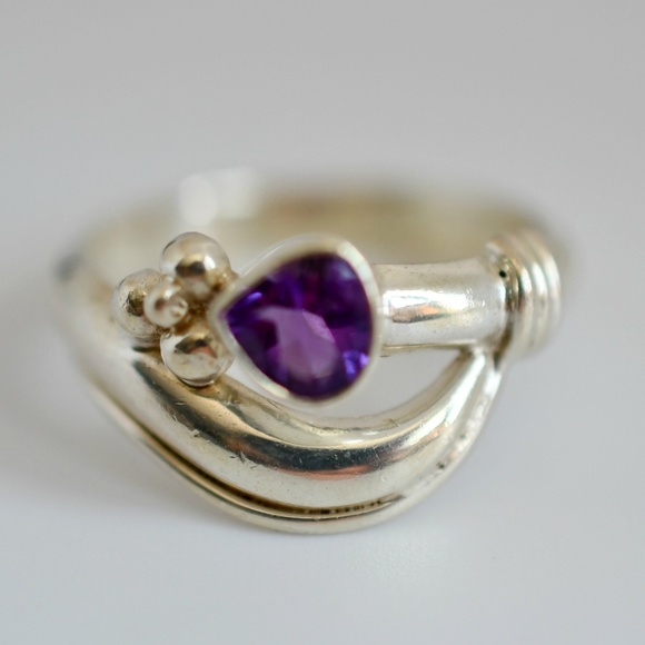 Sterling Silver & Amethyst Ring - Picture 6 of 7